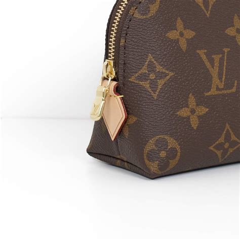 louis vuitton pochette cosmétique|louis vuitton pochette monogram.